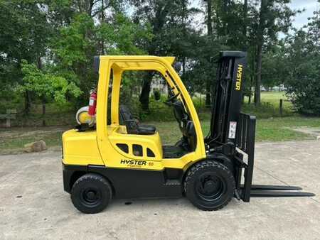 Propane Forklifts 2011  Hyster H60FT (1)