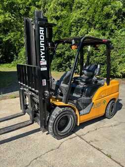 Diesel Forklifts 2018  Hyundai 33D-9 (1)