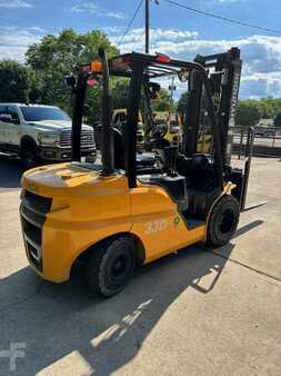 Diesel Forklifts 2018  Hyundai 33D-9 (5)