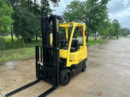 Propane Forklifts 2007  Hyster S60FT (1)