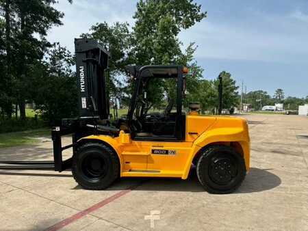 Diesel Forklifts 2013  Hyundai 80D-7 (1)