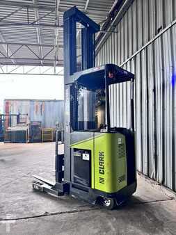 Reach Trucks 2016  Clark NPX22 (1)