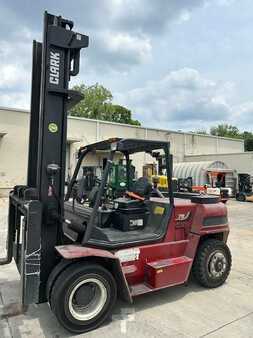 Propane Forklifts 2017  Clark C75 (1)