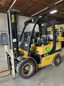 Propane Forklifts 2013  Yale GLP060VX (1)