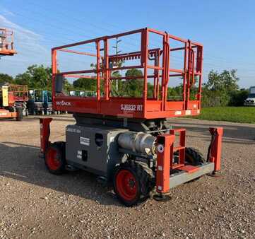 Rough Terrain Forklifts 2018  Skyjack SJ6832 RT (1)
