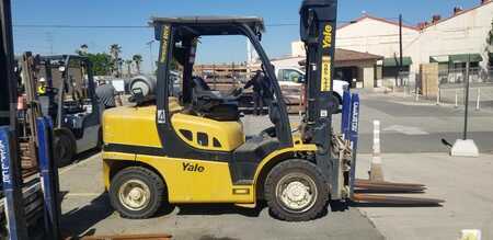 Propane Forklifts 2018  Yale GLP080VX (1)