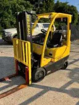Propane Forklifts 2019  Hyster S30FT (1)