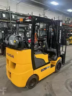 Propane Forklifts 2020  Hyundai 25LC-7A (1)