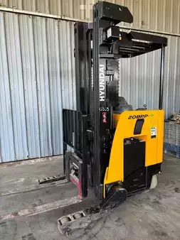 Montacargas Retráctil 2023  Hyundai 20BRP-9 (1)