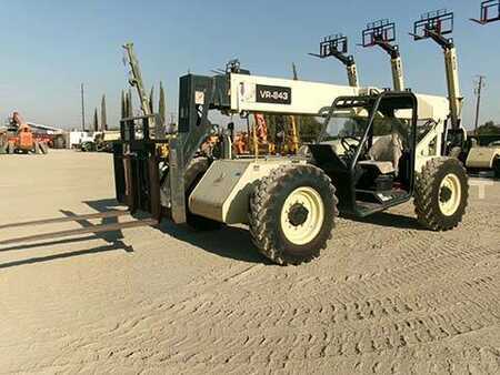 Manipulador Telescópico fijo 2003  Ingersoll Rand VR843C (1)