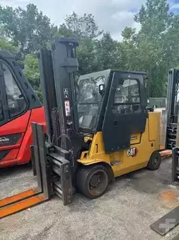 Montacargas GLP 2021  CAT Lift Trucks GC55K (1)