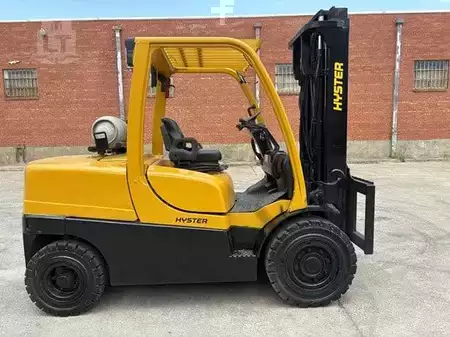 Propane Forklifts 2020  Hyster H100FT (2)