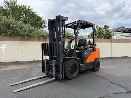 Carretilla elevadora GLP 2019  Doosan G30N-7 (1)