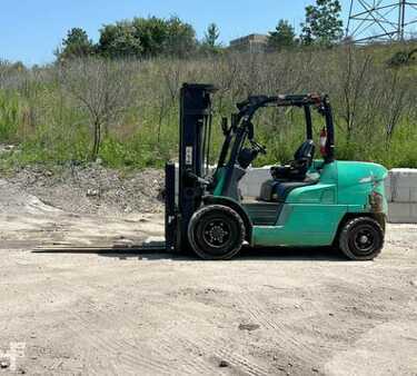 Montacargas diésel 2020  Mitsubishi FD50CN1 (1)