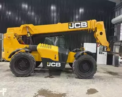 Manipulador Telescópico fijo 2021  JCB 507-42 (2)