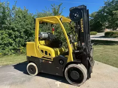 Propane Forklifts 2019  Hyster S135FT (2)