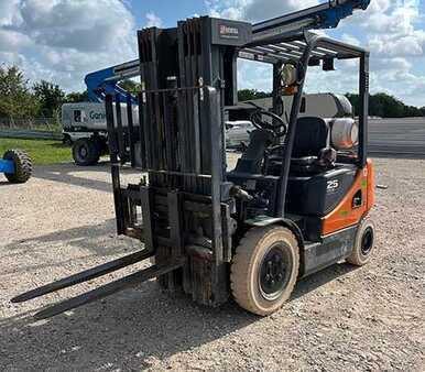 Carretilla elevadora diésel 2018  Doosan G25P-5 (1)