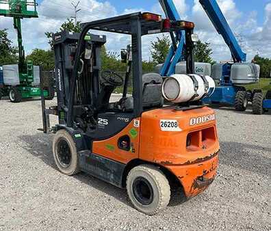 Carretilla elevadora diésel 2018  Doosan G25P-5 (4)