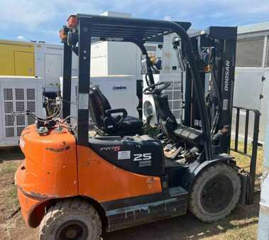 Carretilla elevadora diésel 2017  Doosan G25P-5 (1)
