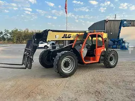 Telehandler Fixed 2023  JLG 742 (1)