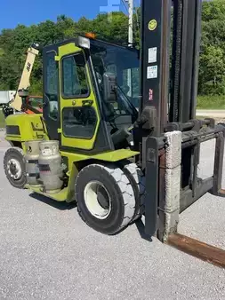 Montacargas diésel 2015  Clark C75 (1)