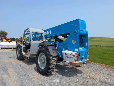 Manipulador Telescópico fijo 2013  Genie GTH-844 (4)