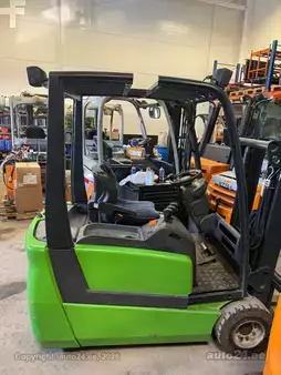 Containerhanterare 2000  Steinbock Boss LE 18 (5)