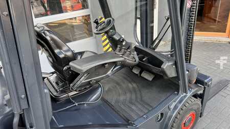 Diesel Forklifts 2007  Linde H25D (940) (9)