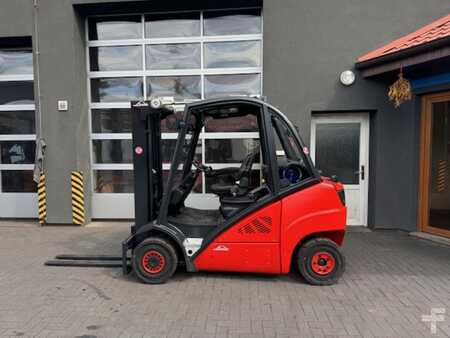 Gas gaffeltruck 2010  Linde H25T (041) (4)