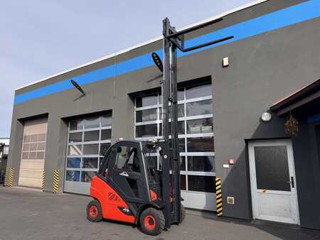 Treibgasstapler 2014  Linde H25T-02 (022) (3)