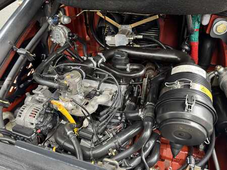 LPG heftrucks 2012  Linde H25T-01 (469) (10)