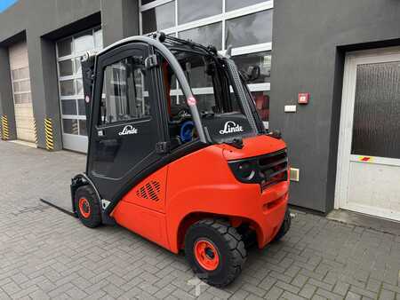 LPG heftrucks 2012  Linde H25T-01 (469) (7)
