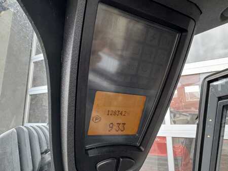 LPG heftrucks 2012  Linde H25T-01 (469) (8)