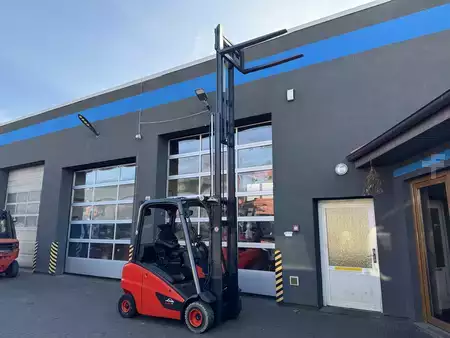 Wózki gazowe 2020  Linde H20T-01 (070) (3)