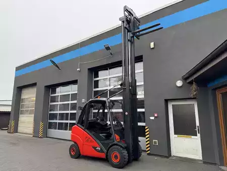 Wózki gazowe 2017  Linde H35T-02 (727) (3)