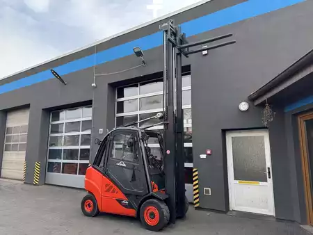 Wózki widłowe diesel 2017  Linde H25D-02/600 (469) (3)