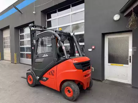 Wózki widłowe diesel 2017  Linde H25D-02/600 (469) (7)
