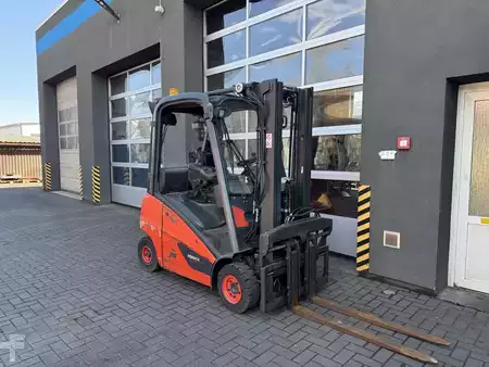 Wózki gazowe 2018  Linde H16T-01 (800) (2)