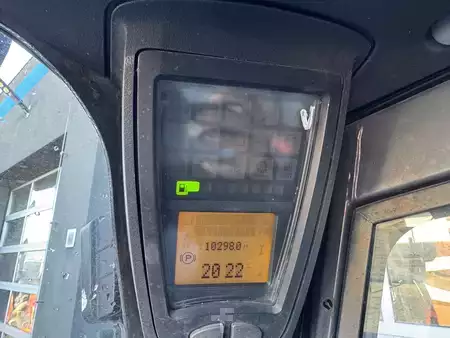 Wózki widłowe diesel 2011  Linde H40D-01 (245) (8)