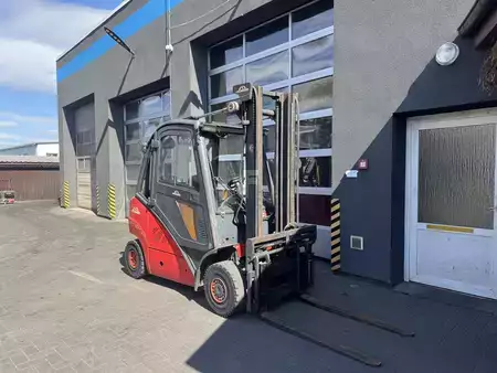 Wózki gazowe 2008  Linde H25T (086) (1)