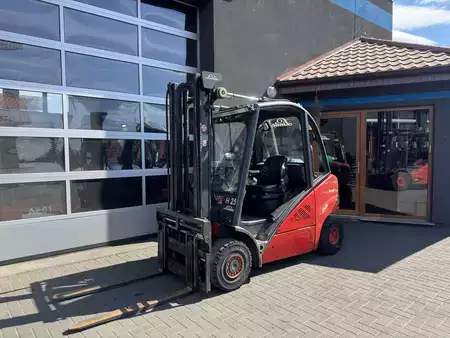 Wózki gazowe 2008  Linde H25T (086) (2)