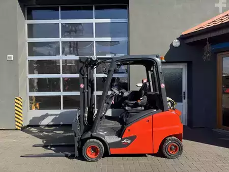 Wózki gazowe 2016  Linde H20T-01 (038) (5)