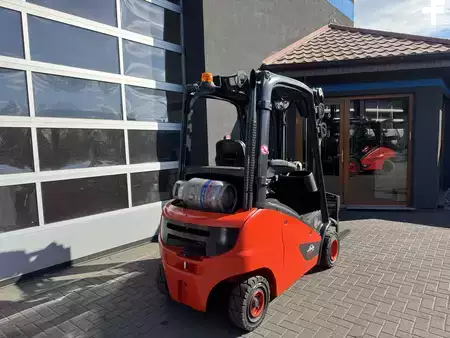 Wózki gazowe 2016  Linde H20T-01 (038) (6)