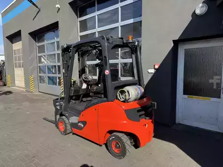 Wózki gazowe 2016  Linde H20T-01 (038) (7)
