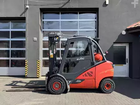 Wózki gazowe 2019  Linde H30T-02 (950) (4)