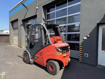 Wózki gazowe 2019  Linde H30T-02 (950) (7)