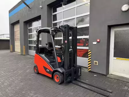 Wózki gazowe 2018  Linde H18T-01 (375) (2)
