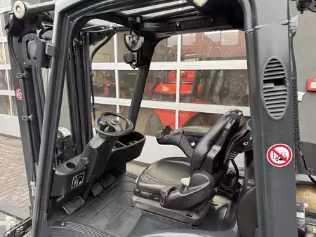 Wózki gazowe 2018  Linde H18T-01 (375) (9)