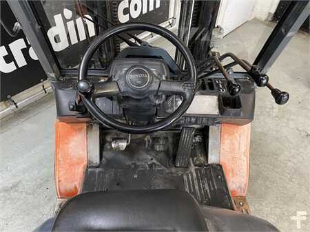 Diesel Forklifts 2004  Toyota 62-7FDF25 (6)