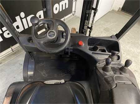 Electric - 4 wheels 2012  Linde E35HL-01 (6)